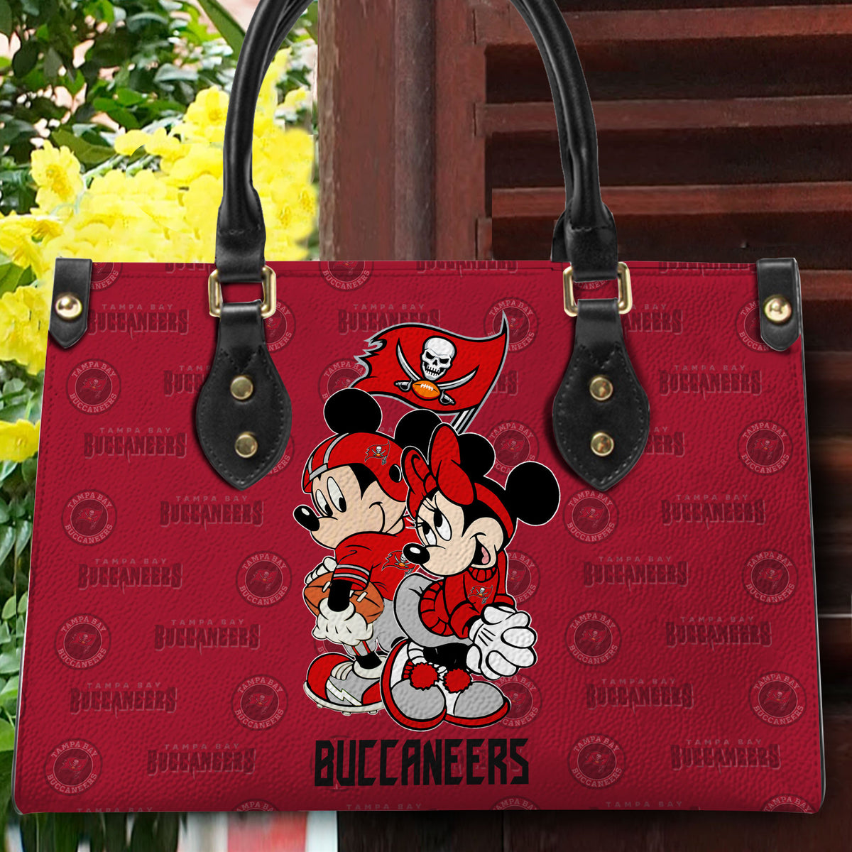 Tampa Bay Buccaneers Personalized Leather Hand Bag BB109