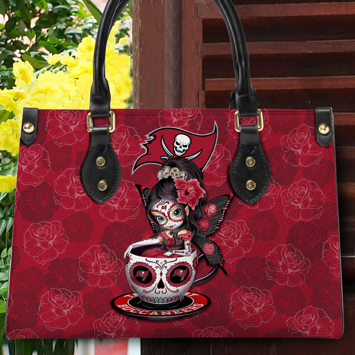 Tampa Bay Buccaneers Personalized Leather Hand Bag BB77