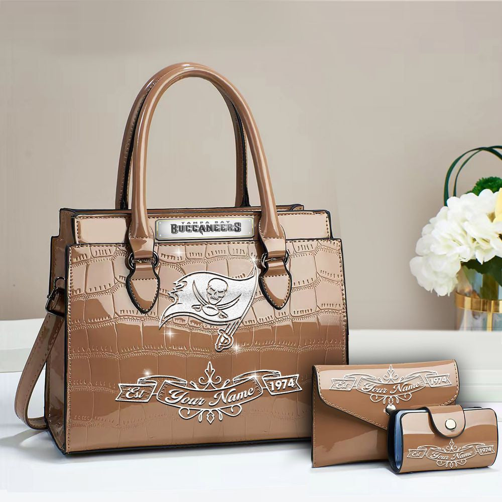 Buy the Handbag, Get the Wallet & Card Holder Free Tampa Bay Buccaneers VITRHB120